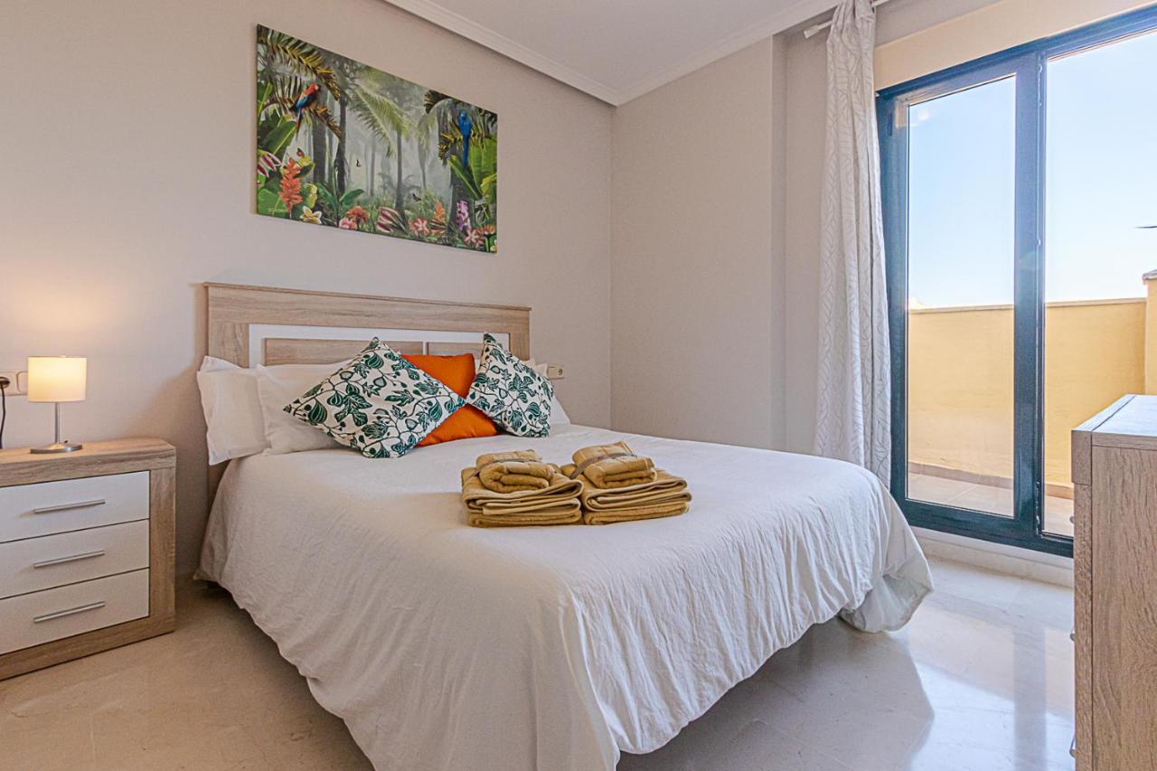 797 Holiday Rentals - Moderno Piso Para 5 Con Hermosas Vistas Benalmádena Eksteriør bilde