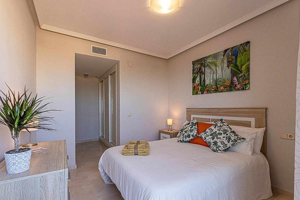 797 Holiday Rentals - Moderno Piso Para 5 Con Hermosas Vistas Benalmádena Eksteriør bilde