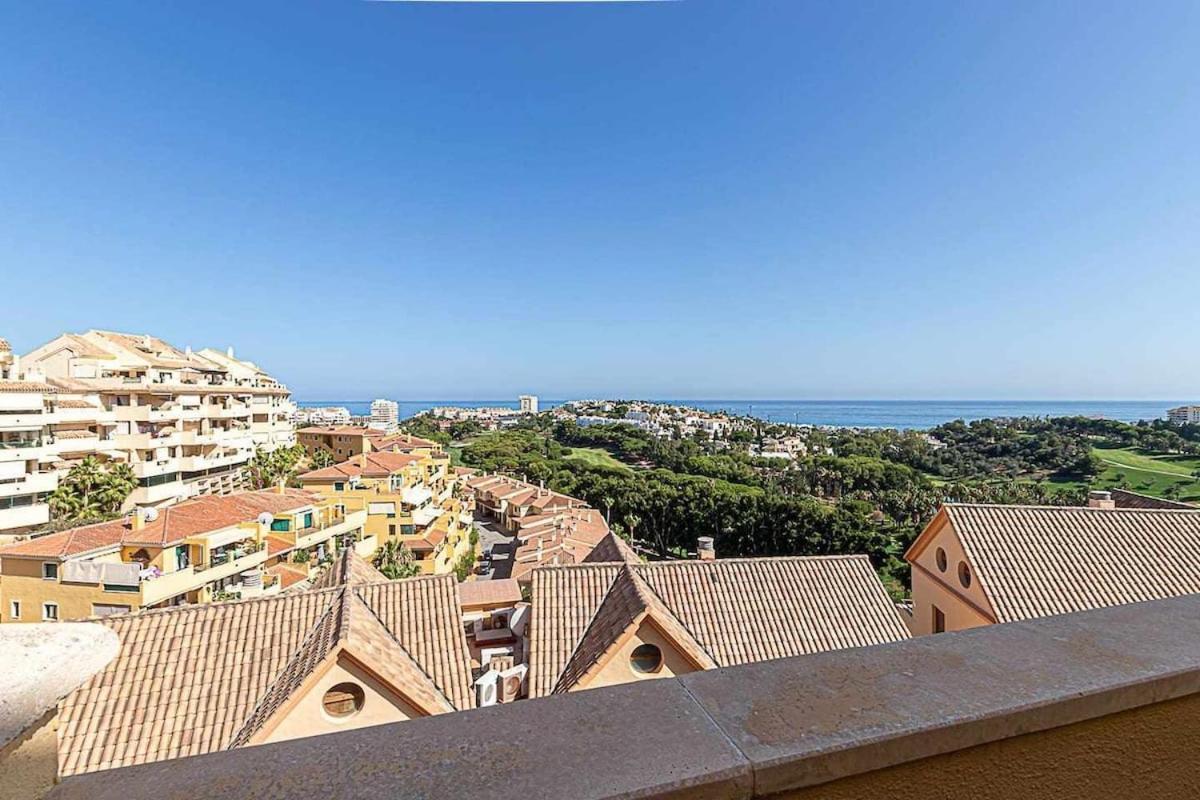 797 Holiday Rentals - Moderno Piso Para 5 Con Hermosas Vistas Benalmádena Eksteriør bilde