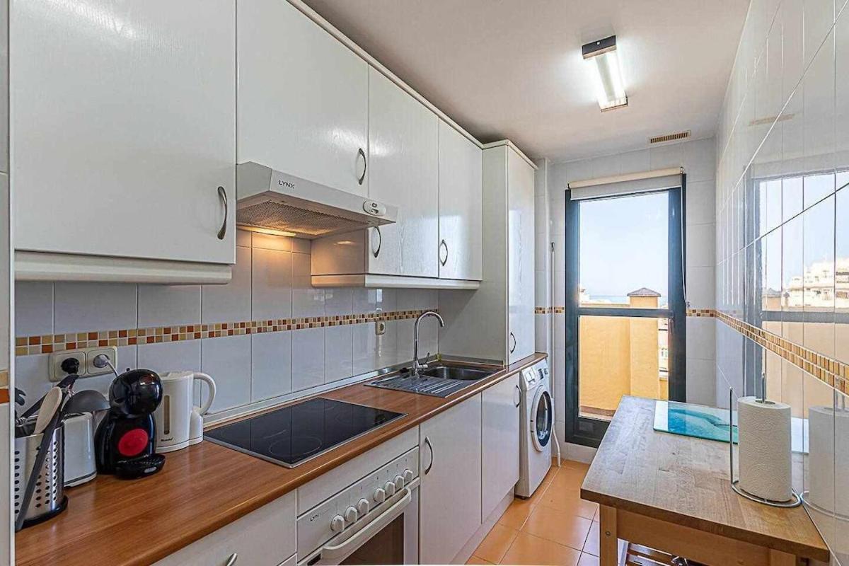 797 Holiday Rentals - Moderno Piso Para 5 Con Hermosas Vistas Benalmádena Eksteriør bilde