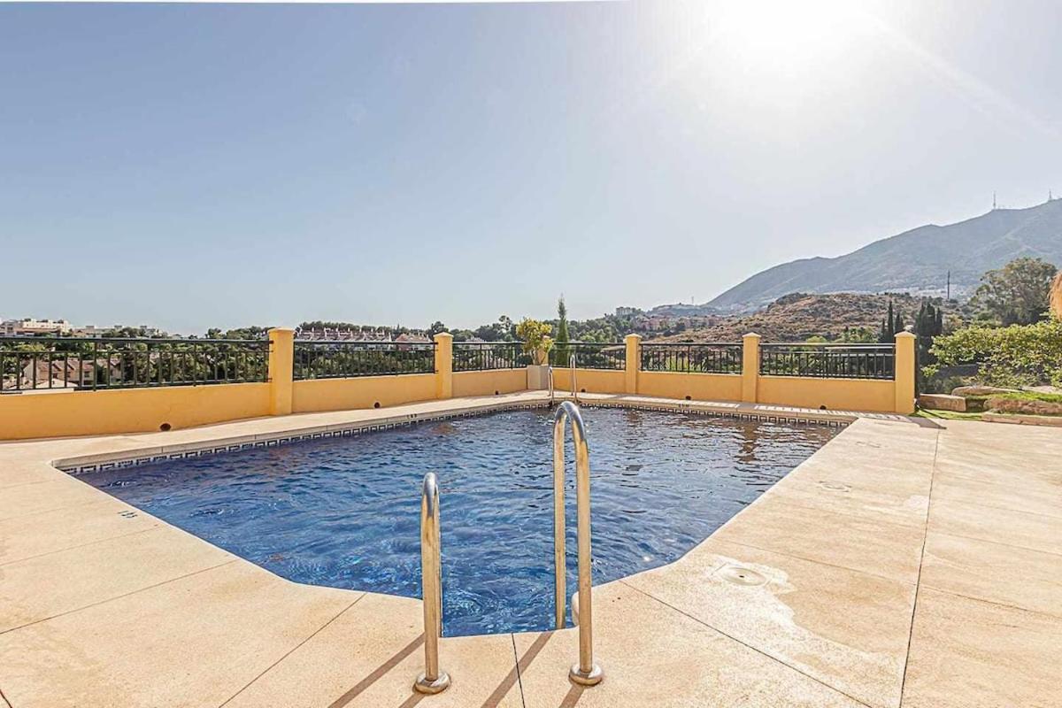 797 Holiday Rentals - Moderno Piso Para 5 Con Hermosas Vistas Benalmádena Eksteriør bilde