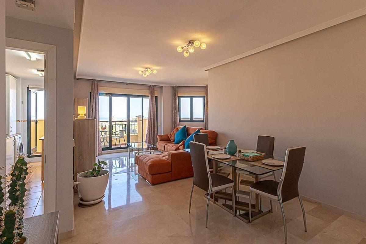 797 Holiday Rentals - Moderno Piso Para 5 Con Hermosas Vistas Benalmádena Eksteriør bilde