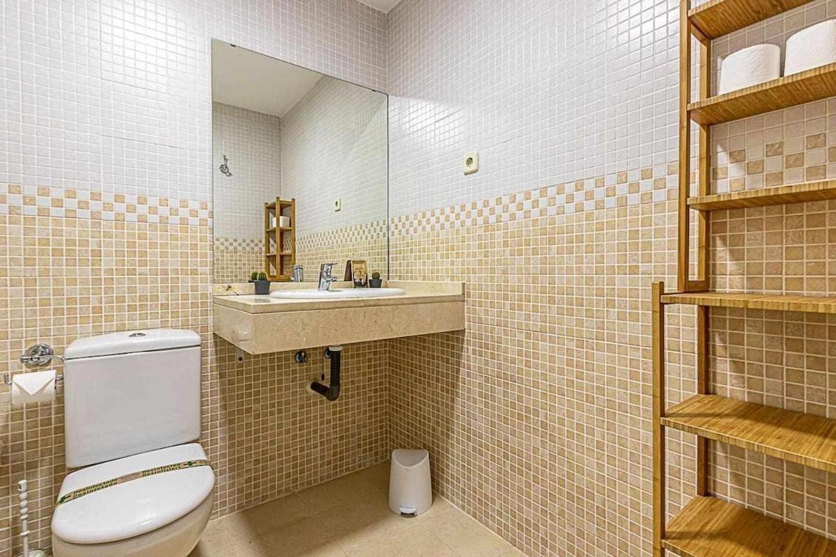 797 Holiday Rentals - Moderno Piso Para 5 Con Hermosas Vistas Benalmádena Eksteriør bilde